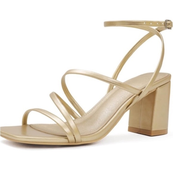 LACUONE Strappy Heels  Block Heels Square Toe Chunky Ankle Buckle NWOT size 7.5 - Picture 4 of 10